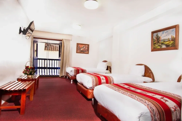 Standard Triple room