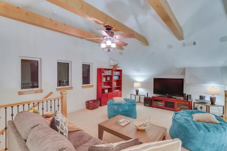 Beautiful Lake Arrowhead Cabin w/ EV Charger