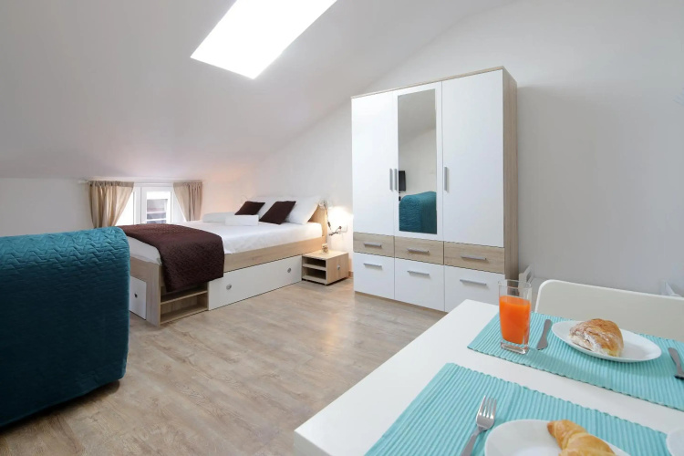 Centrally located studio apartment Seagull