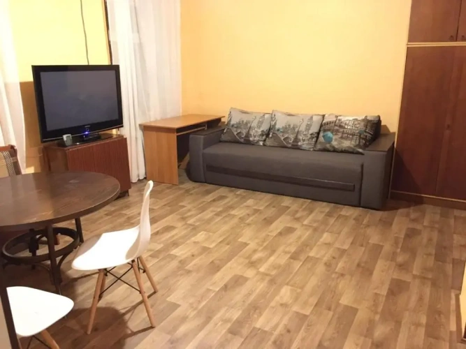 2 Bedrooms Cottage