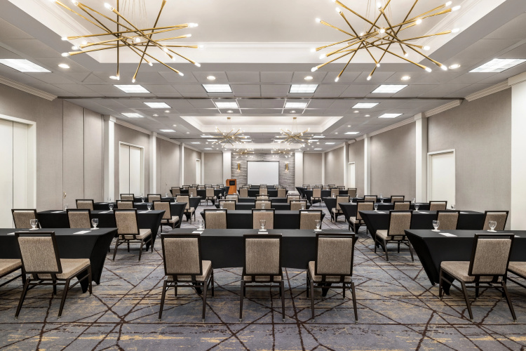 Crowne Plaza Edison photo 21
