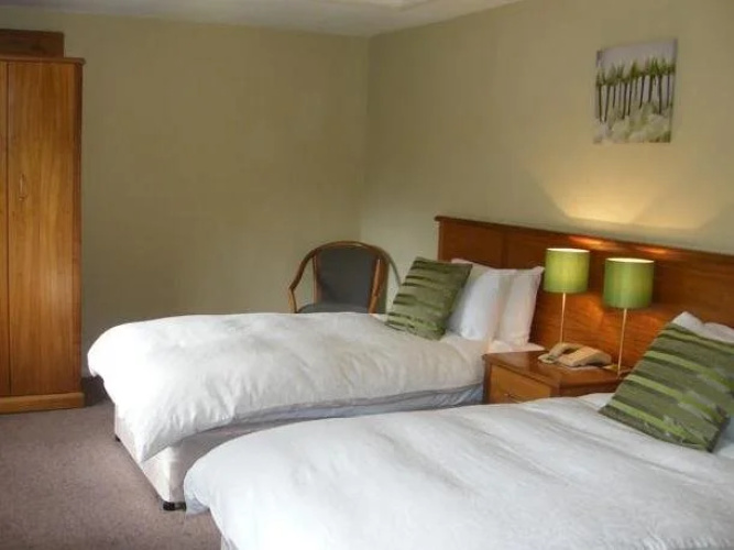 The Tumbling Weir Hotel & Restaurant