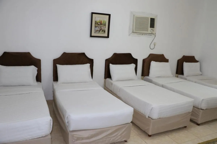 Al Alya Hotel Rooms and Suites
