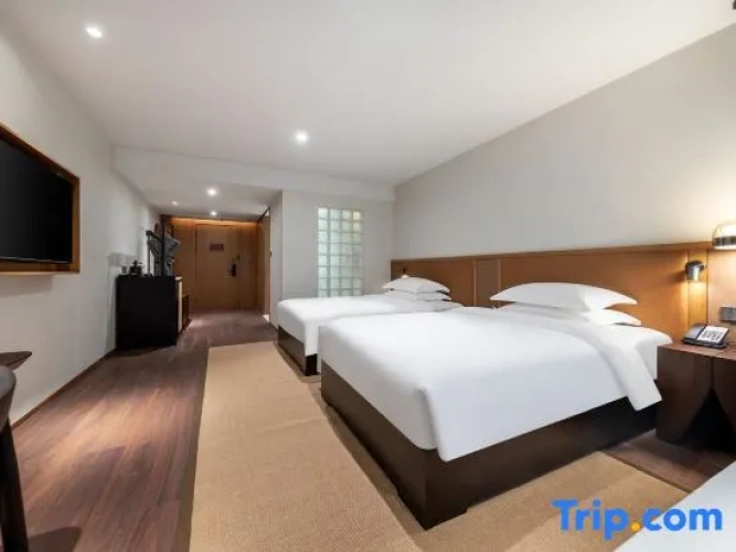 Standard room with balcony