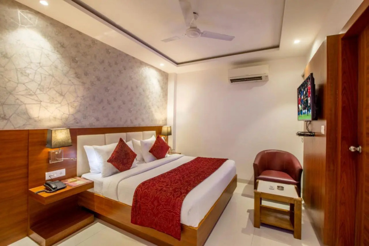Hotel Arch Suites