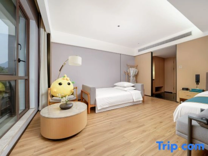 Deluxe Double Family room