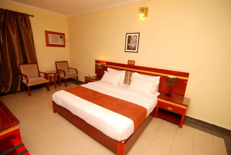 Hotel Rosebud