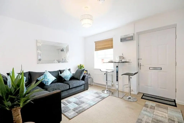 2 Bedrooms Cottage