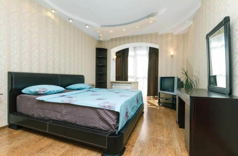 HouseHome