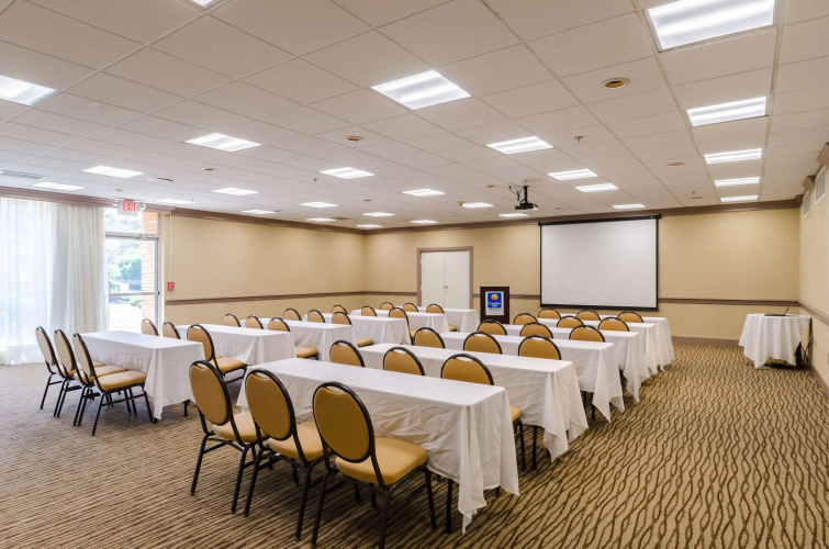 Comfort Inn Randolph - Boston photo 15