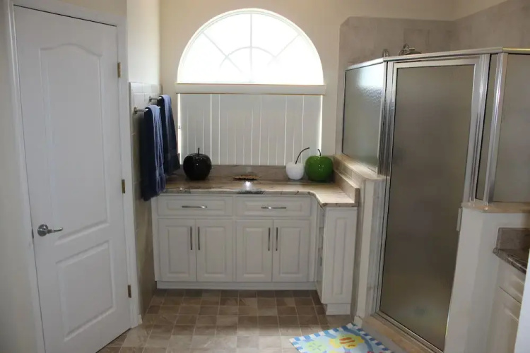 Eagle 3 Bedroom Home by Redawning