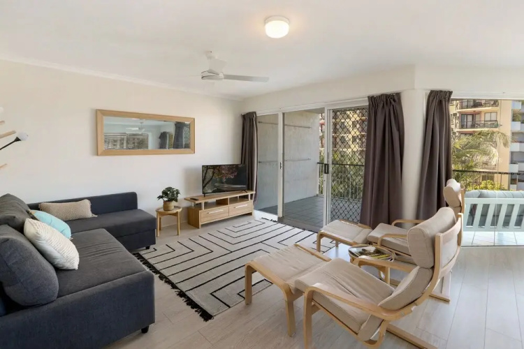 MAINSAIL8 - Mooloolaba Beach