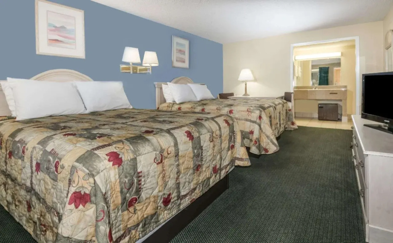 Skylite Inn - Austin, TX
