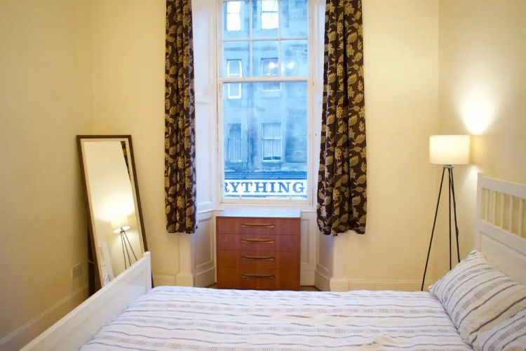 1 Bedroom Property in Leith