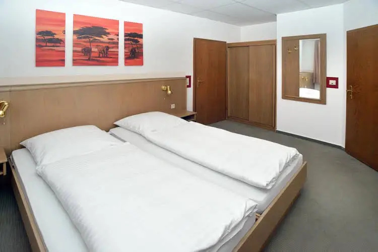 1a Hotel Zimmer Frei