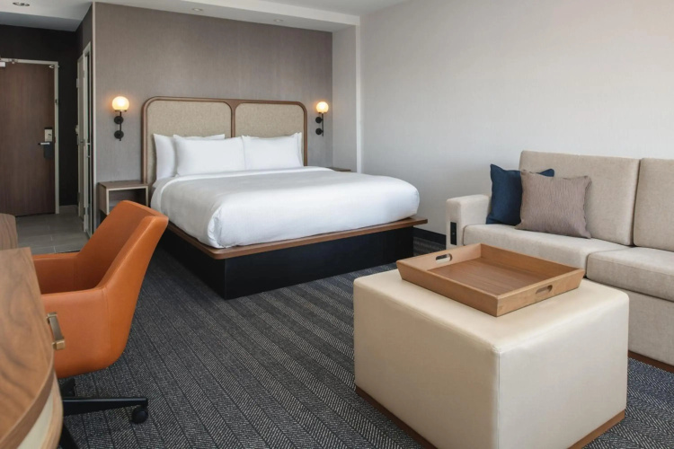 Courtyard by Marriott Santa Cruz