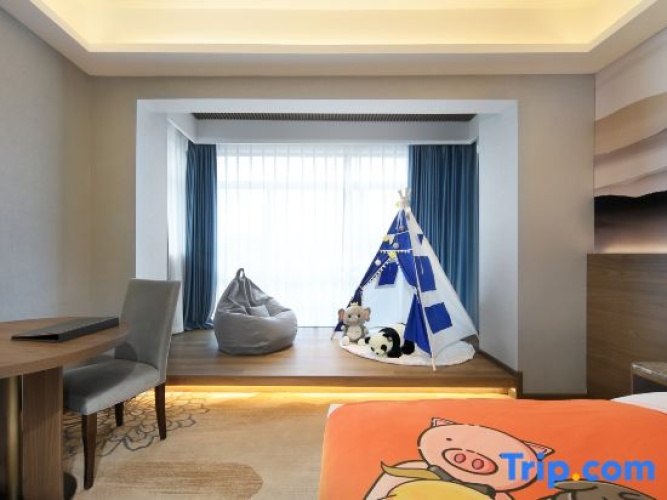 Deluxe Double Family room with view