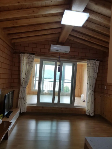 Organic Redclay House