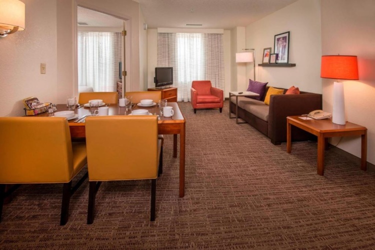 2 Bedrooms Double Suite