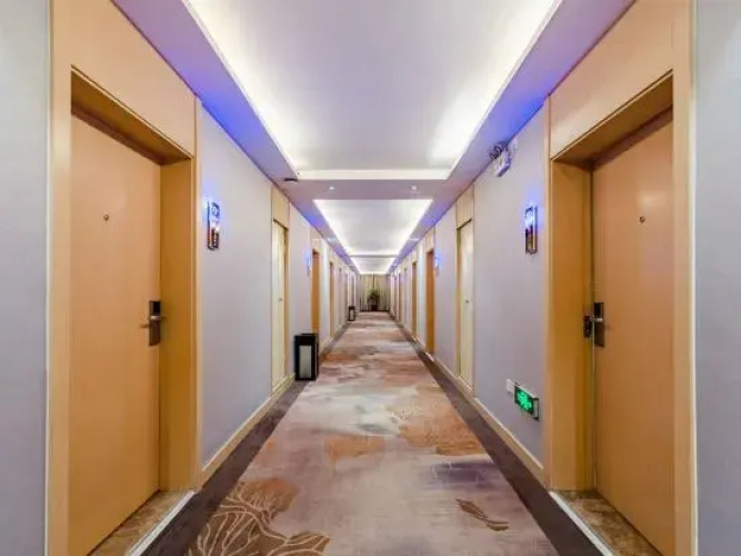 Saifel Hotel (Xuji Avenue Fat Donglai Branch) - Xuchang