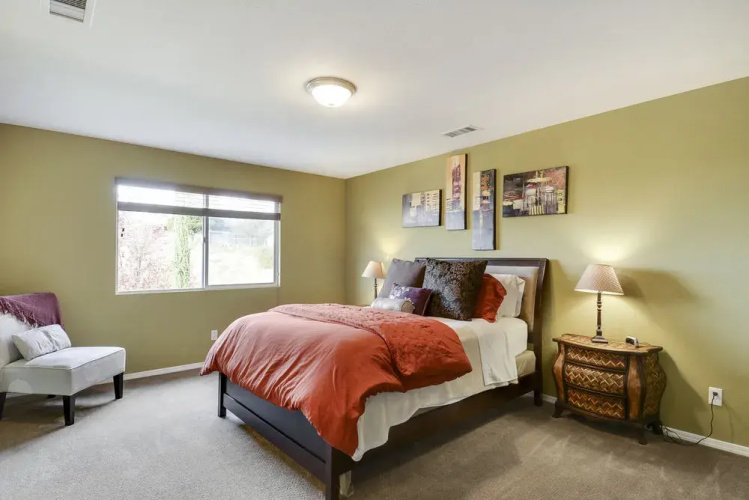 Sunset Summit 4 Br home by RedAwning