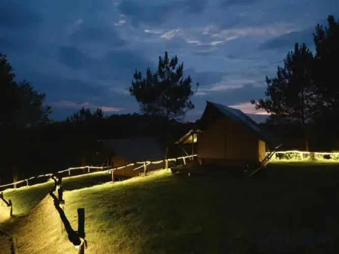 Anji Qijian Valley Microluxury Camp