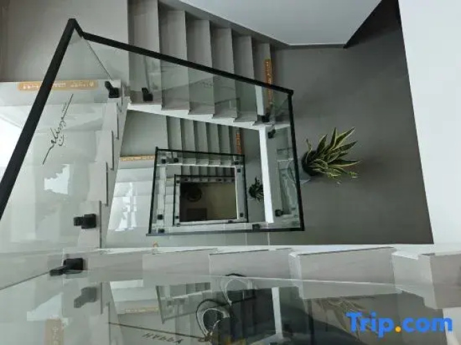 Riverbank Homestay