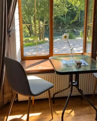 Standard Family room with mountain view