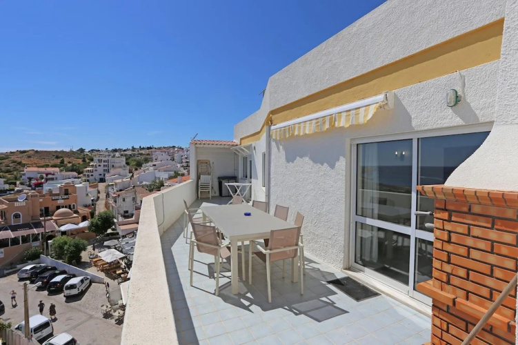 B83 - Calheta Terrace View Apartment