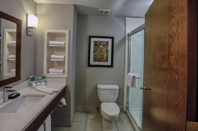 Quadruple Suite