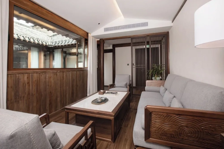 Executive Suite
