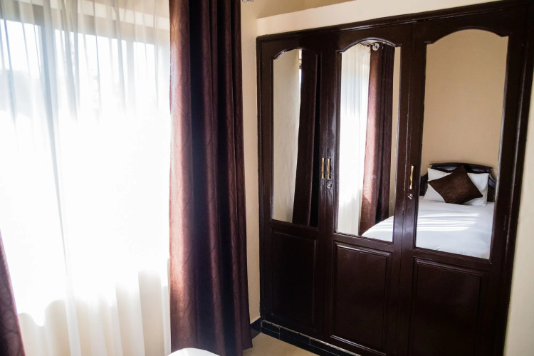 Brubru Lodge