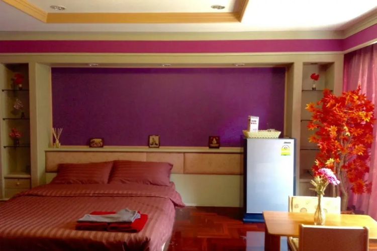 B&B 22 House