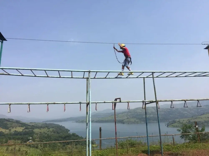 Adventure Maval