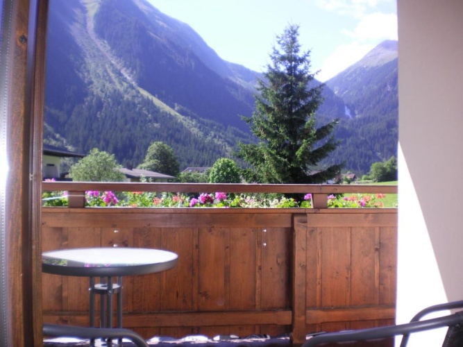 3 Bedrooms Apartment with balcony