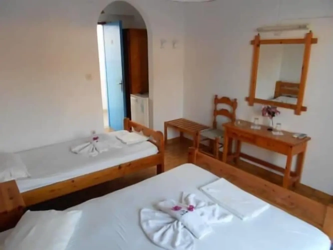 Classic Triple room