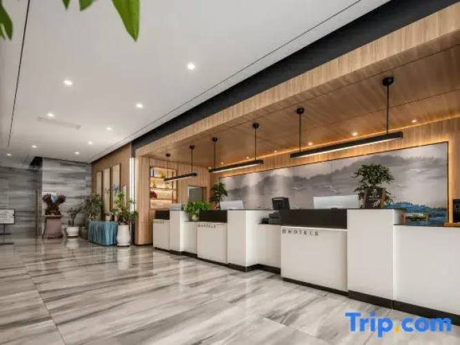 H Hotels