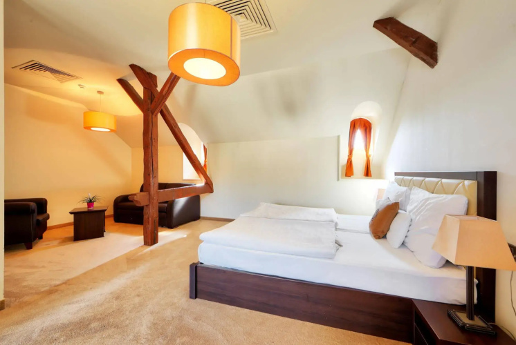 Ipoly Residence - Executive Hotel Suites