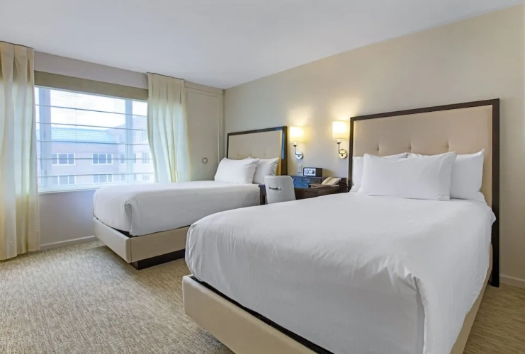 Deluxe Quadruple Club room