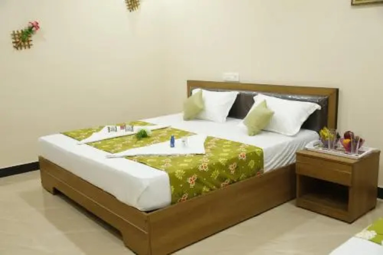 Hotel Amirtham Inn