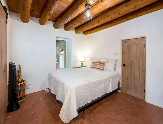 3 Bedrooms Cottage