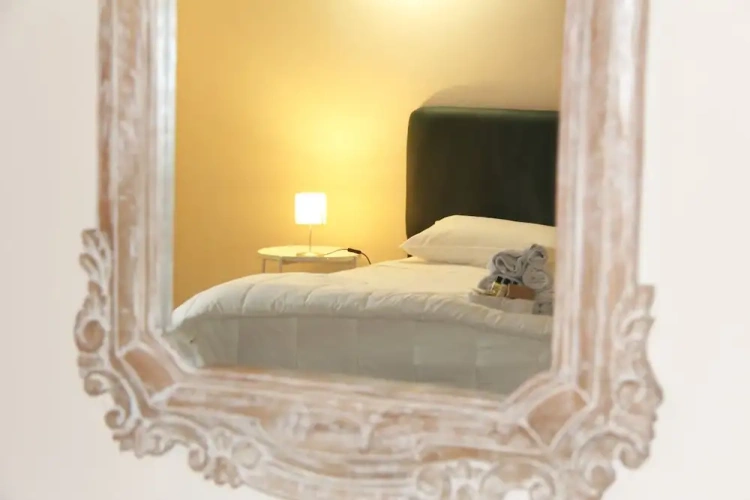 Classic room with city view