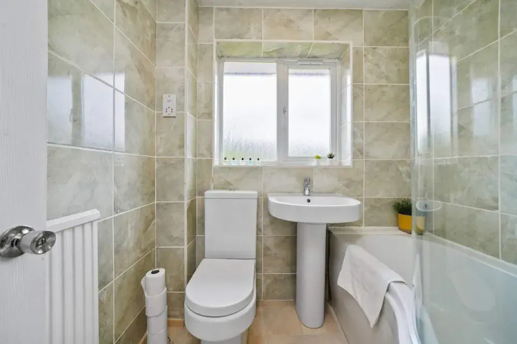 Host Stay Stockenchurch