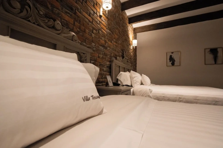 Suite with balcony