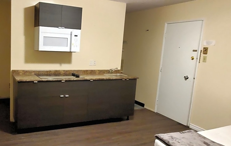 Economy room