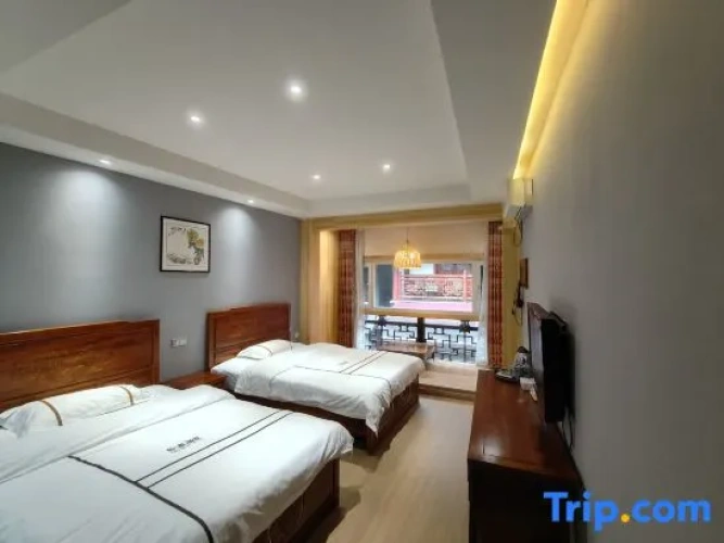 Standard Twin Family room