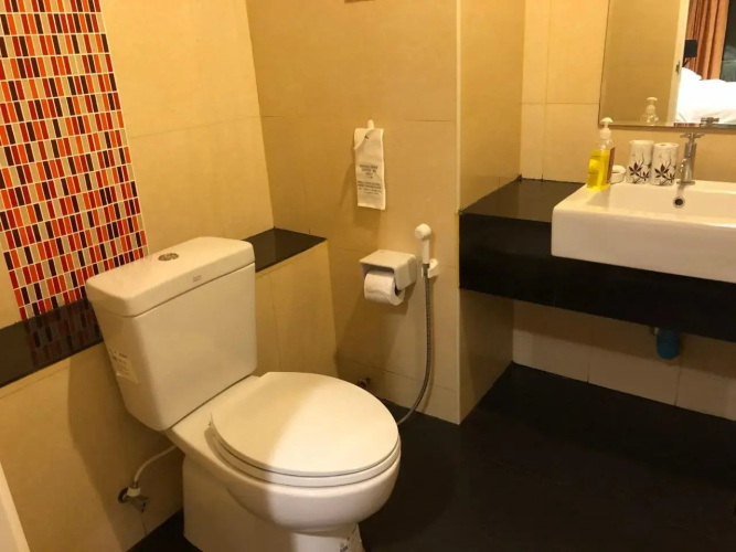 Naithon Beach Service Apartment