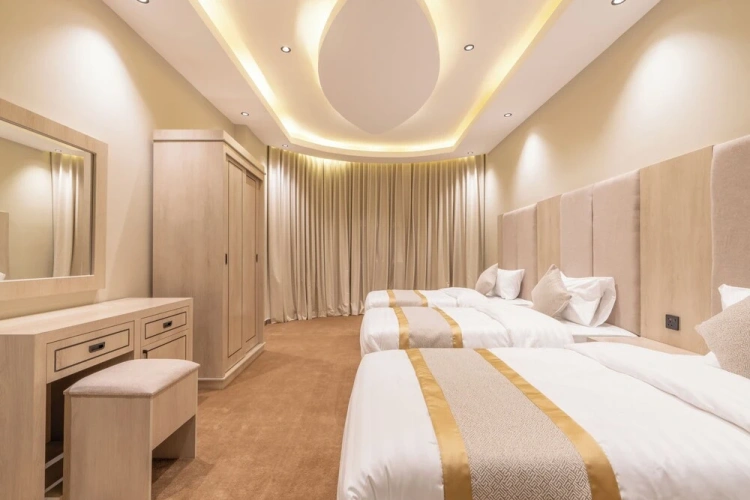 Deluxe Triple room with city view