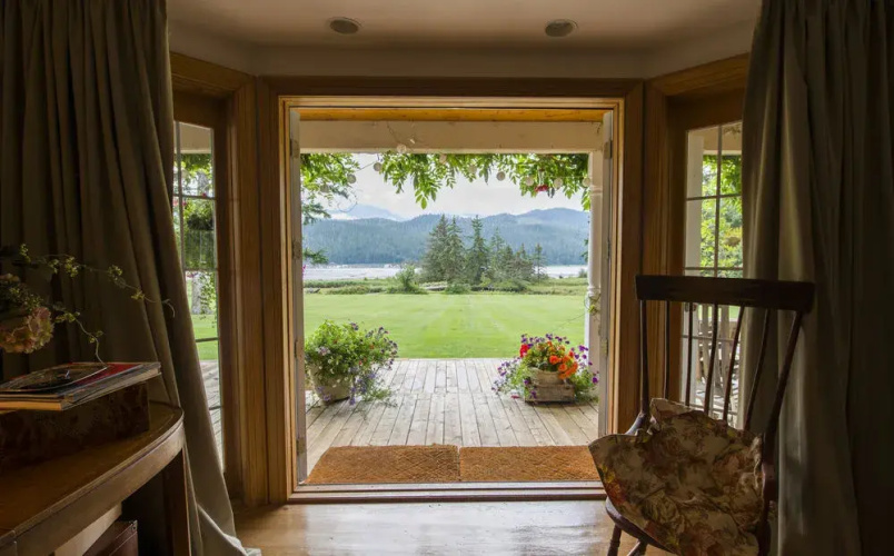 Minette Bay Lodge