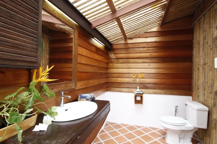 Deluxe Triple Bungalow with balcony